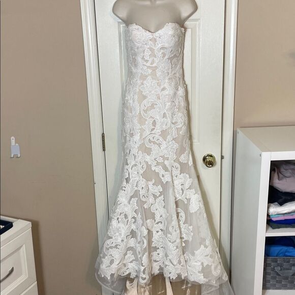 Watters Bridal Elegant Lace Strapless Gown NWOT - Picture 4 of 14